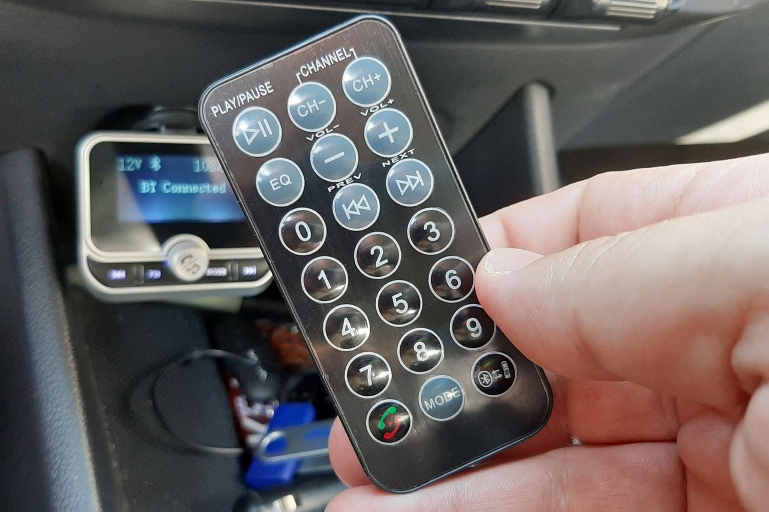 Il telecomando a 21 tasti del trasmettitore Clydek