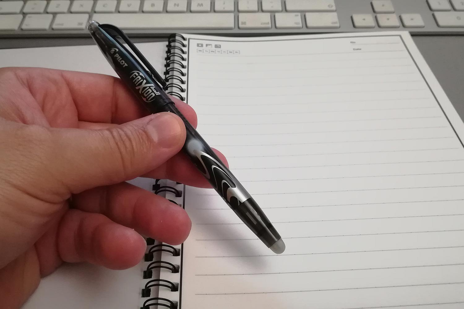 Penna per taccuino cancellabile