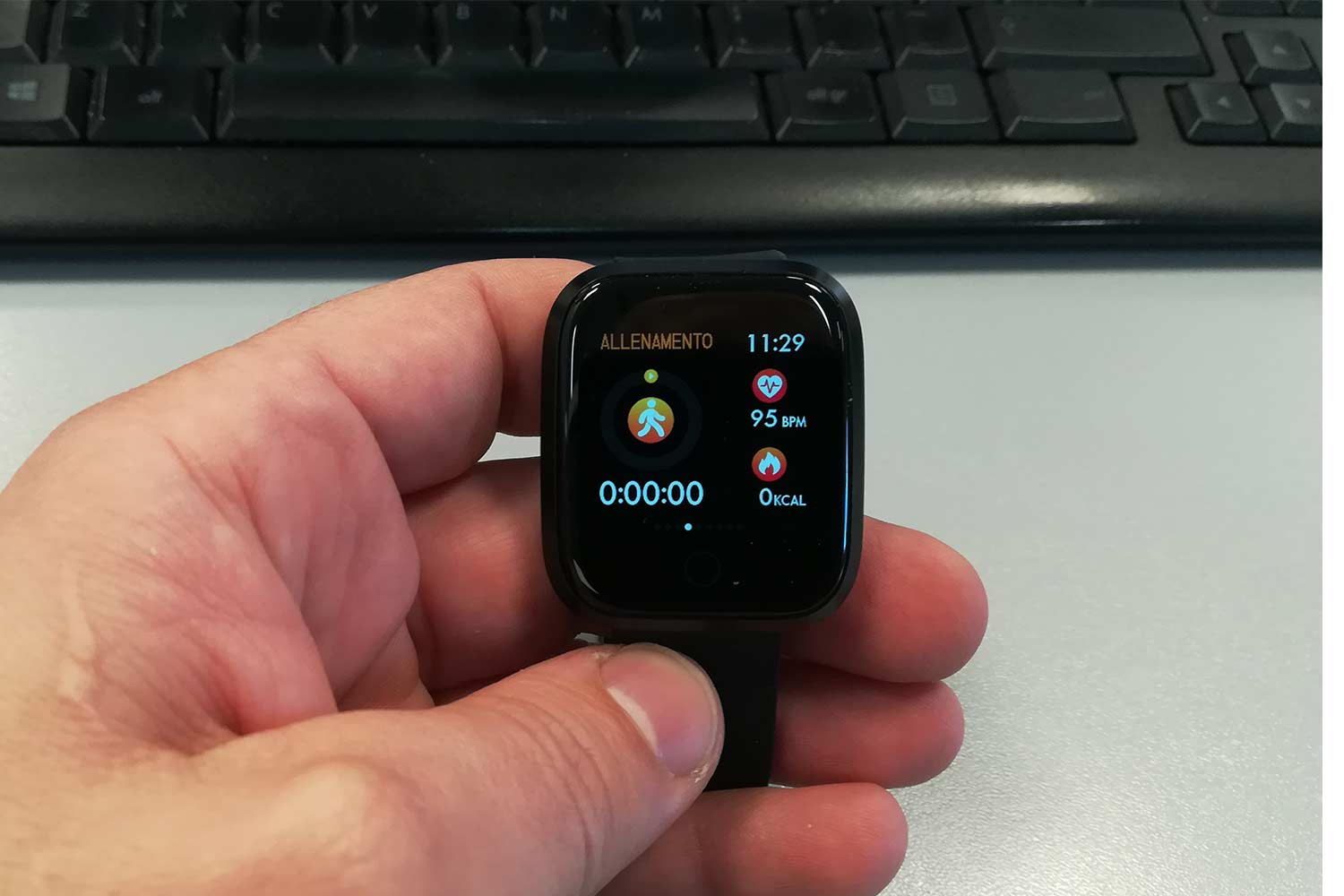 Schermata funzione allenamento fitness tracker Riversong