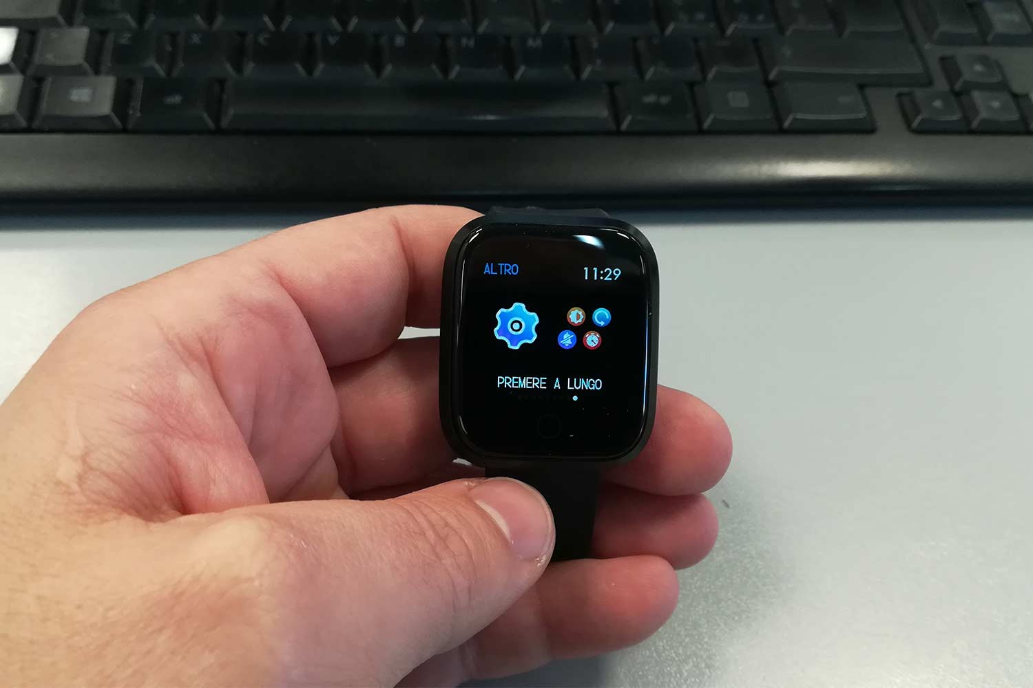 Schermata delle impostazioni sul fitness tracker della Riversong
