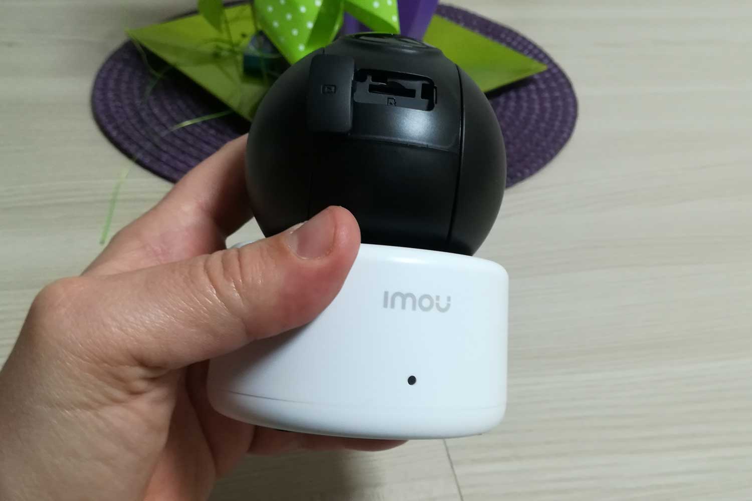 Dettaglio del microfono sulla telecamera Imou Ranger 1080p