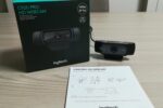Confezione, webcam e manuale della Logitech C920 HD