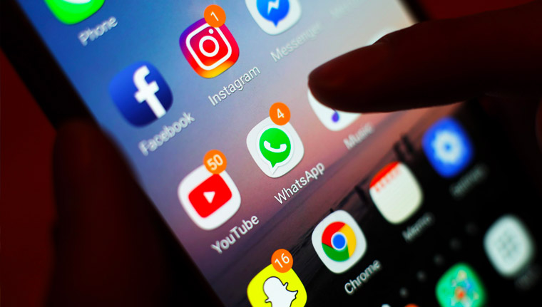 Leggere i messaggi WhatsApp in incognito