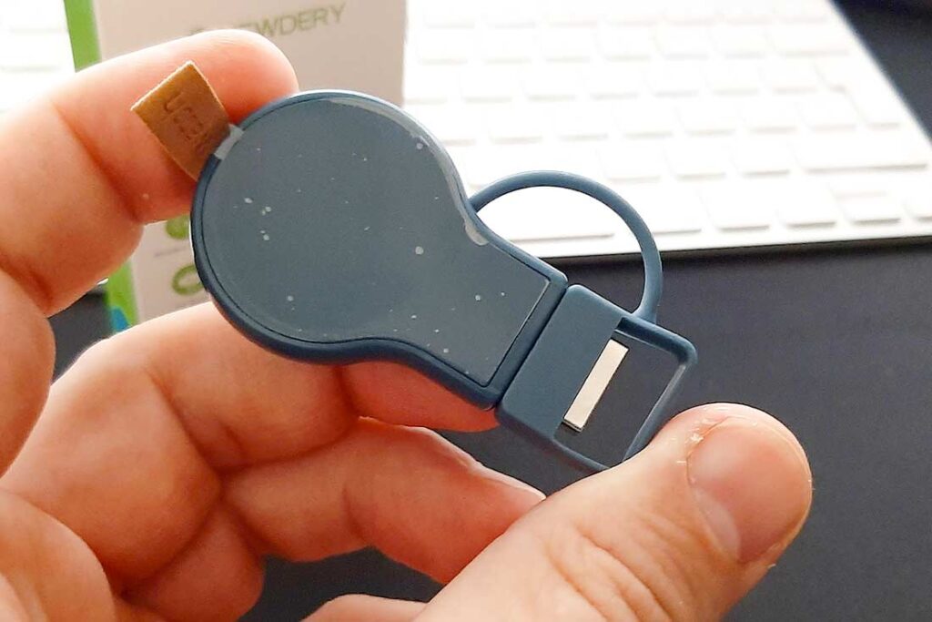 Dimensioni ridotte caricabatterie Newdery iWatch Dimensioni ridotte caricabatterie Newdery iWatch