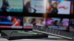 Nvidia Shield TV Pro davanti al televisore
