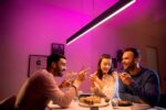 Lampada a sospensione Ensis di Philips Hue in cucina