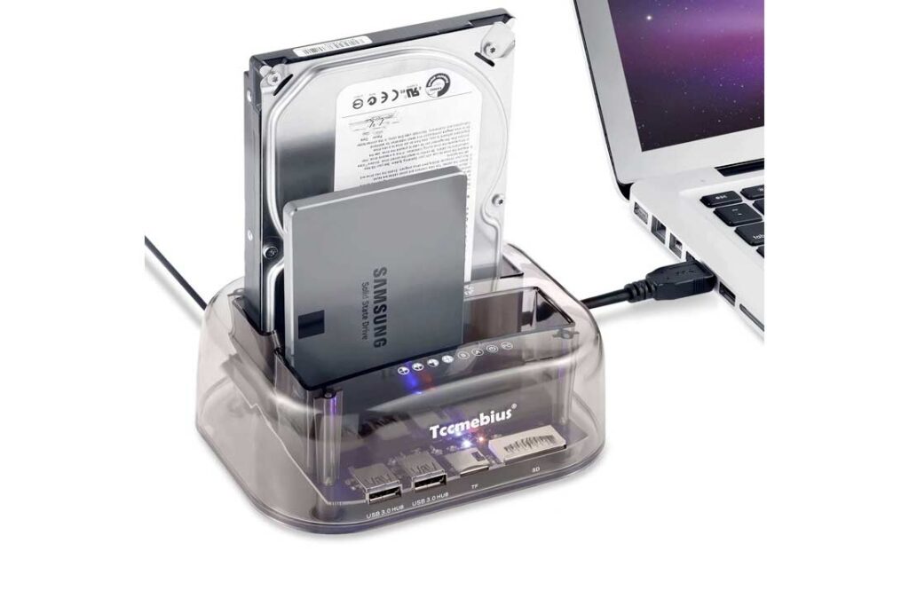 Hard Disk installati nella dock di Tccmebius.