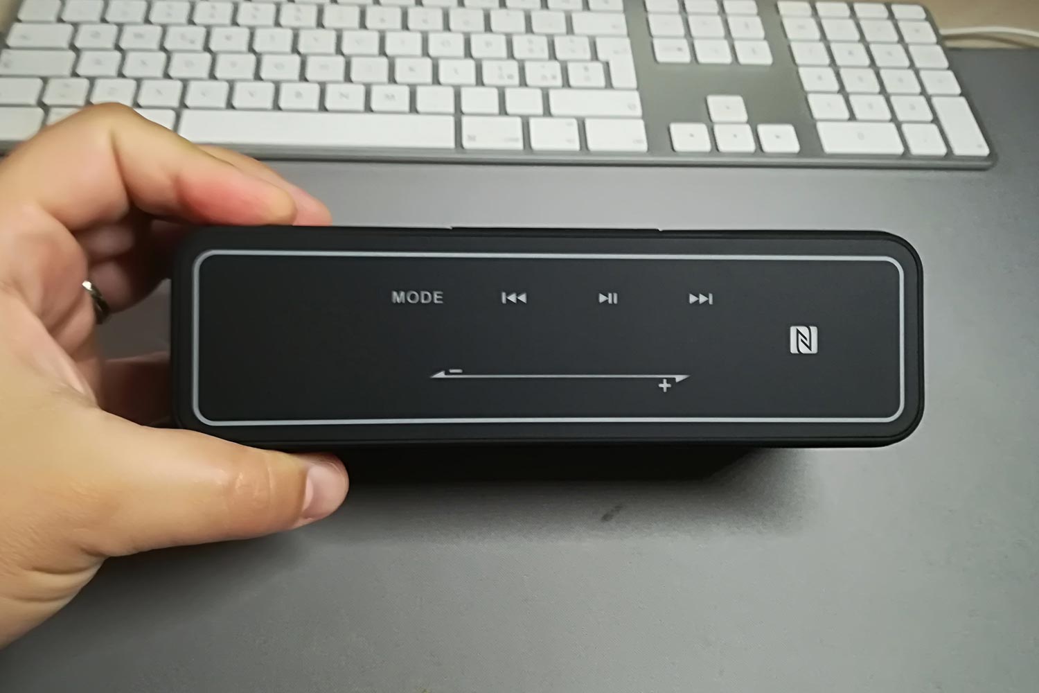 Tronsmart Element Mega touch